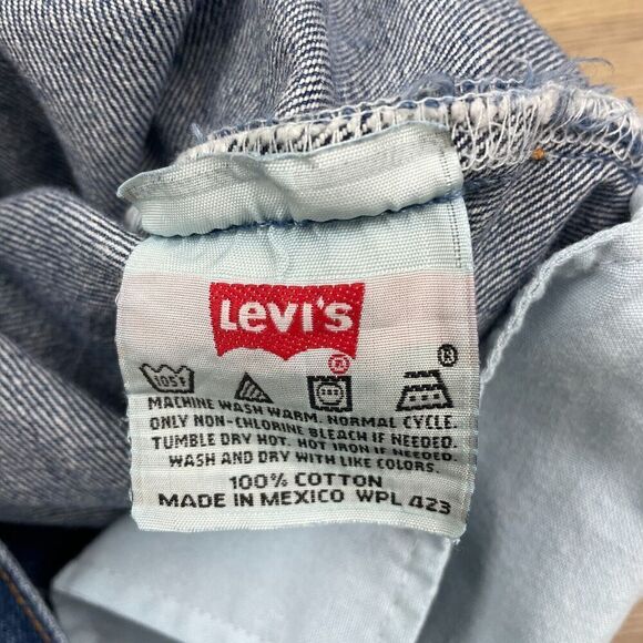 Vintage Levis Jeans Womens 30x32 Blue Button Fly Denim 90s Straight - Picture 6 of 13